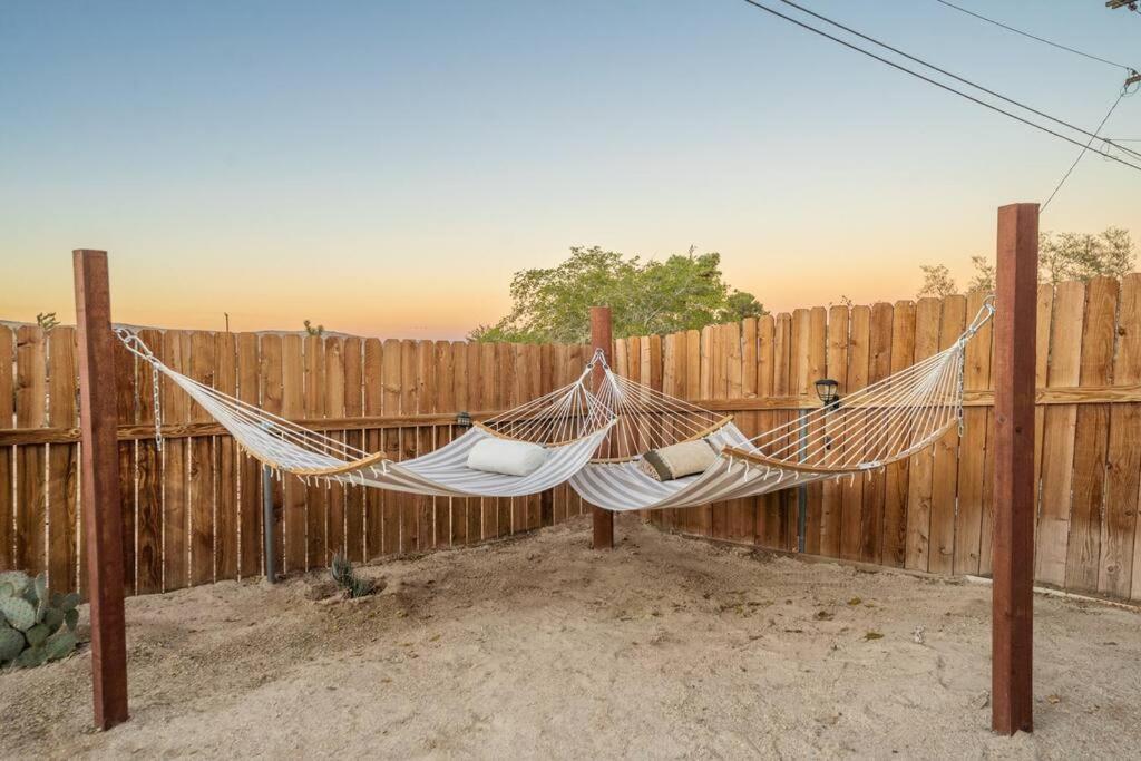 Вилла Palm Vista Retreat *Hot Tub/Cowboy Pool/Hammocks* Джошуа-Три Экстерьер фото